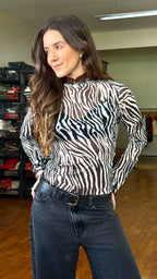 Blusa Tule Manga Comprida - Zebrada