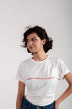 Camiseta Vamos Mulherar o Mundo - Off White