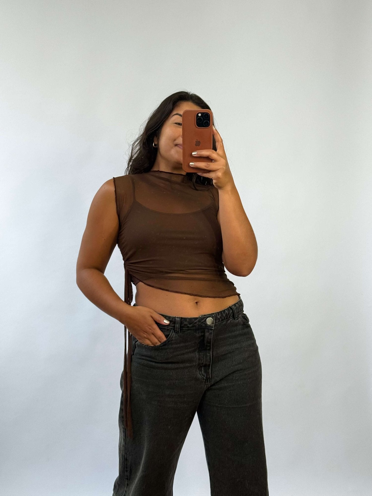 Blusa Tule Assimétrica - Marrom