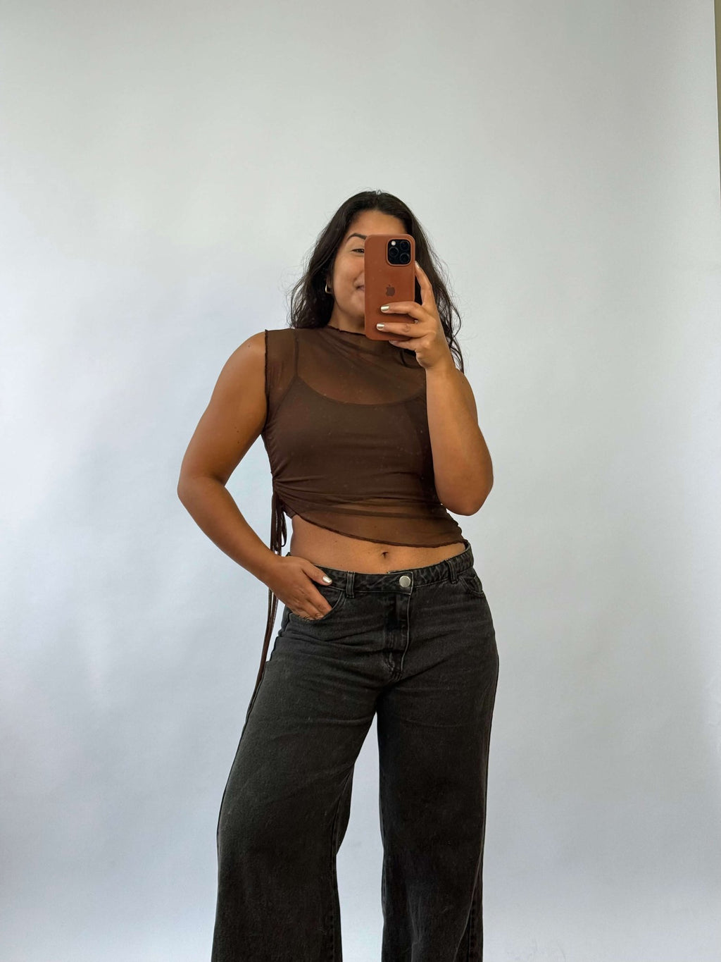 Blusa Tule Assimétrica - Marrom
