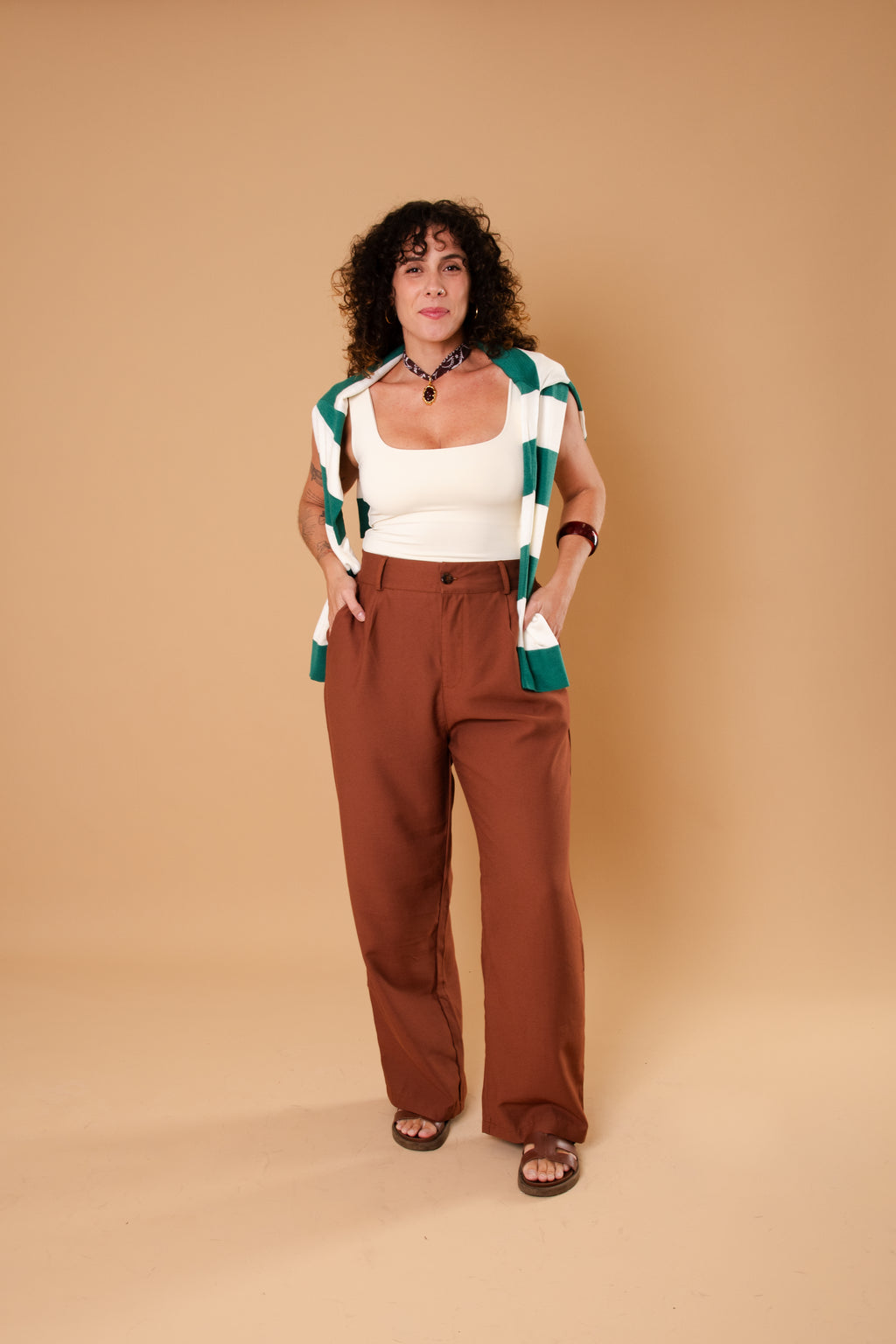 Calça Alfaiataria Essence - Marrom