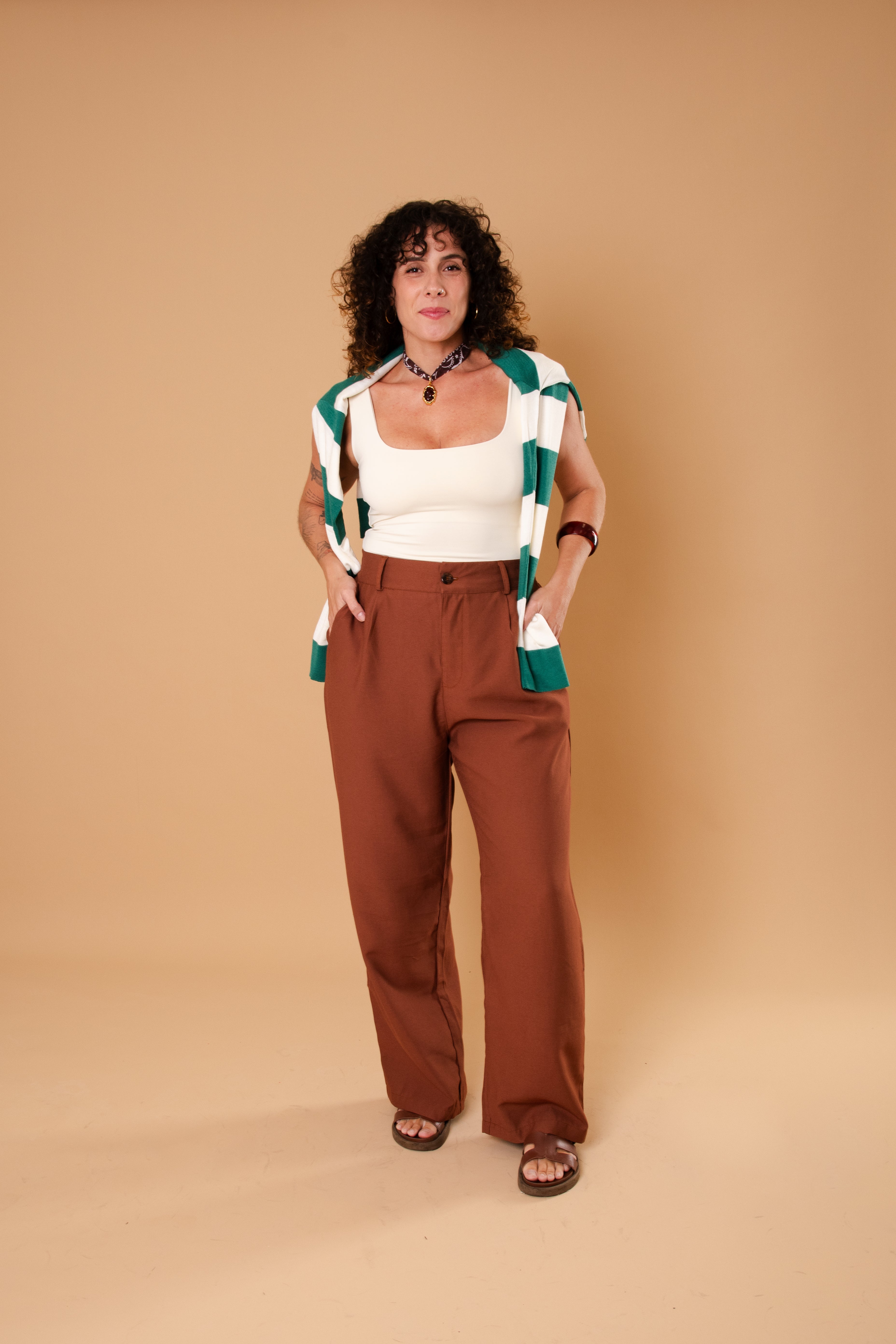 Calça Alfaiataria Essence - Marrom