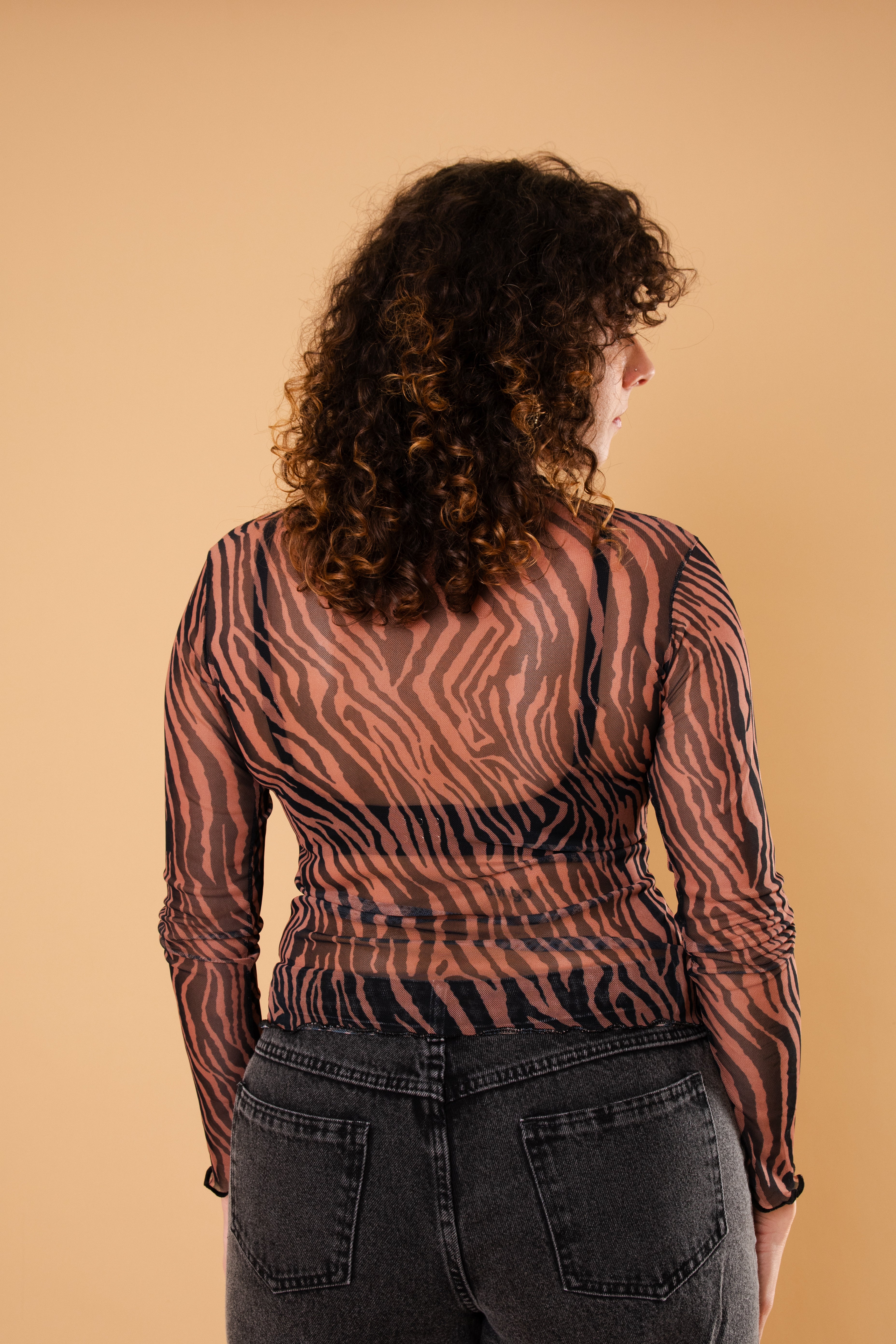 Blusa Tule Manga Comprida - Zebrada Marrom